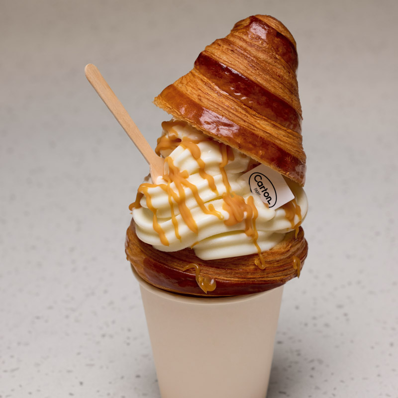 Le croissant glacé de la boulangerie pâtisserie Carton à Paris