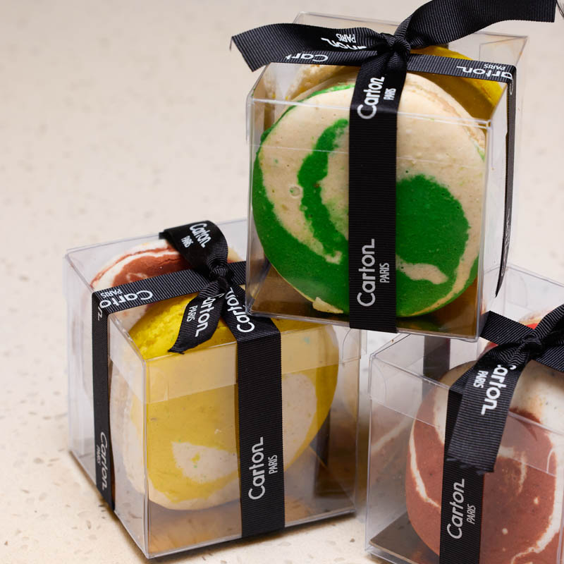 Des macarons à offrir de la boulangerie pâtisserie Carton à Paris